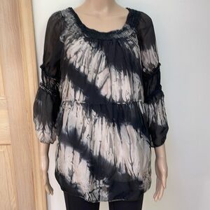 Tempo Paris 100% Silk Black/Gray Top